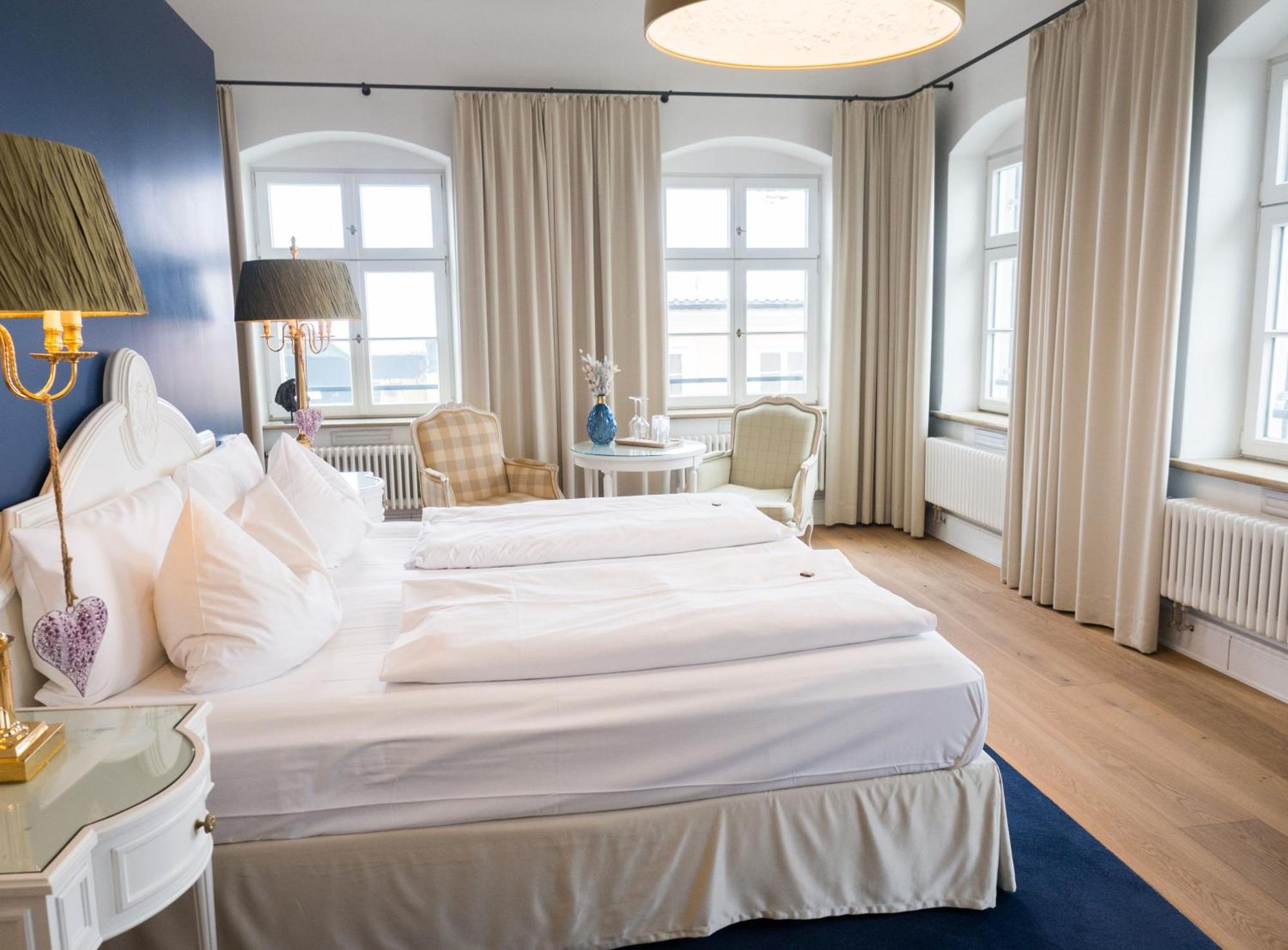 Hotel & Restaurant Posthalterei Zusmarshausen Zewnętrze zdjęcie